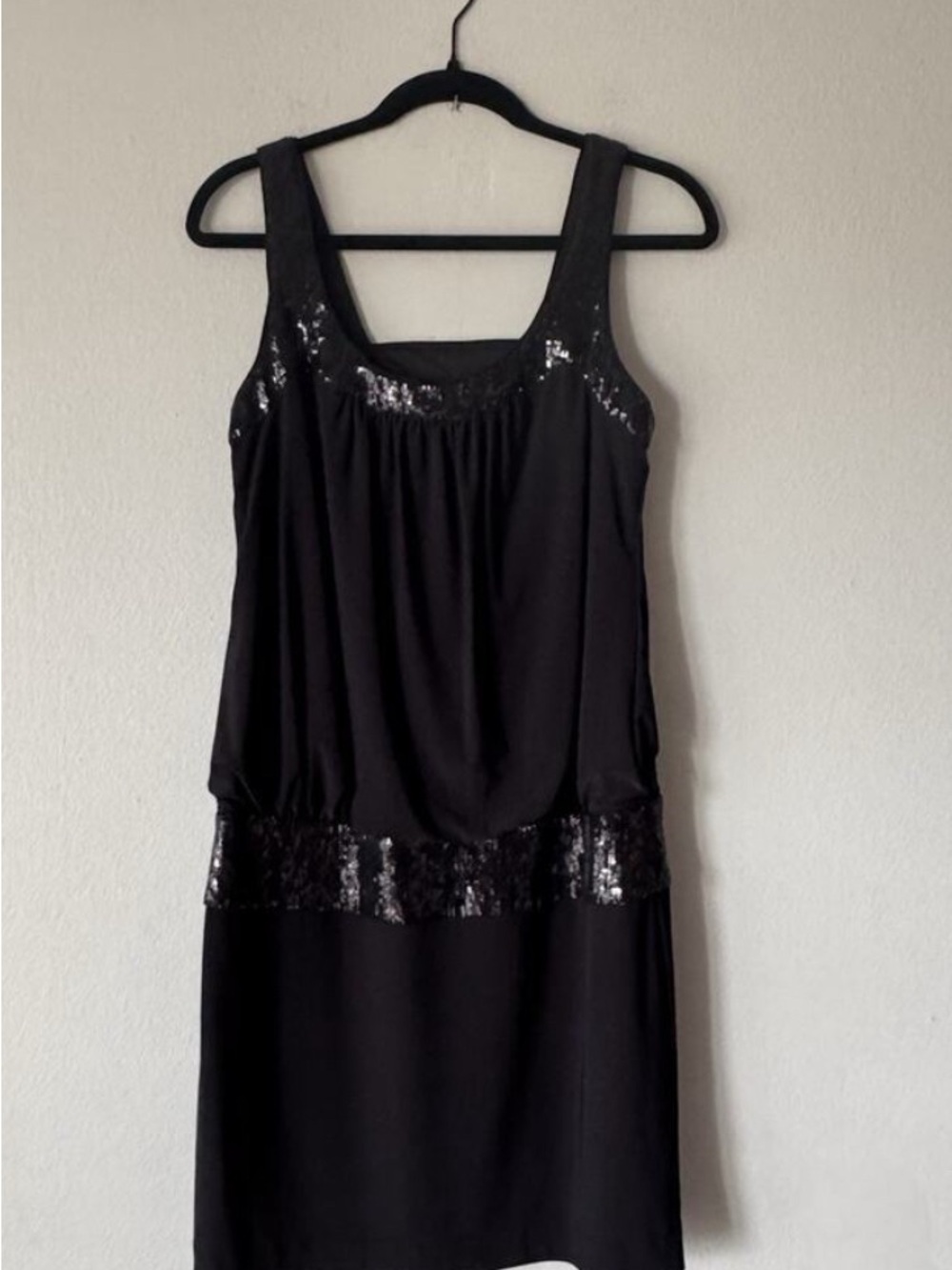 Adrianna Papell Black Sleeveless Evening Dress with Sequin Trim